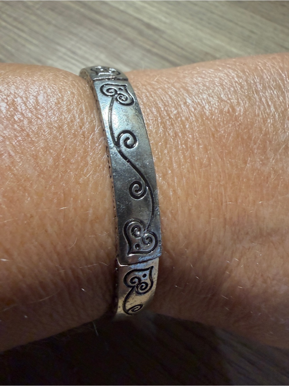 paparazzi Silver-Tone Heart Swirl Bangle Bracelet